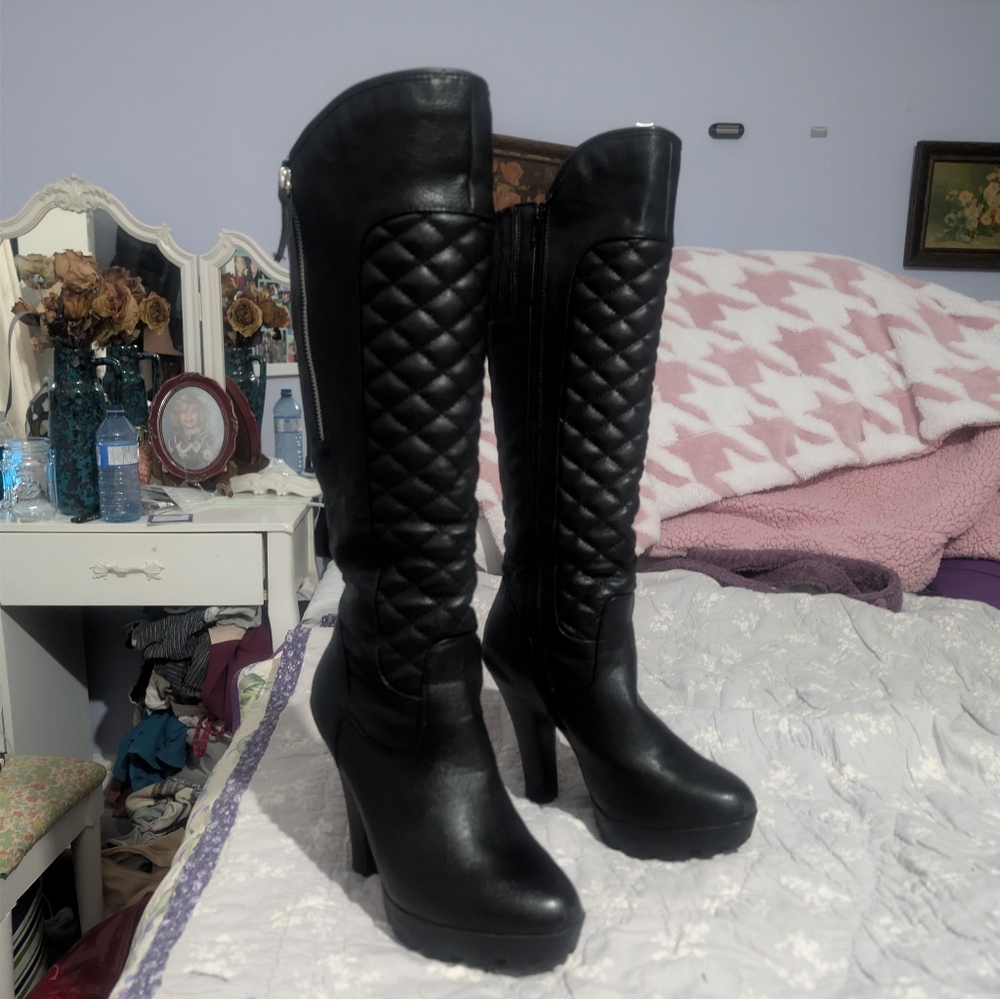 Wild Diva Lounge Quilted Knee High Platform Boots w/ Secret Pocket | Black - Picture 2 of 14
